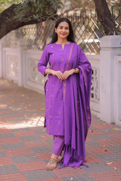 Violet Sutra Handloom Kurta Set With Dupatta