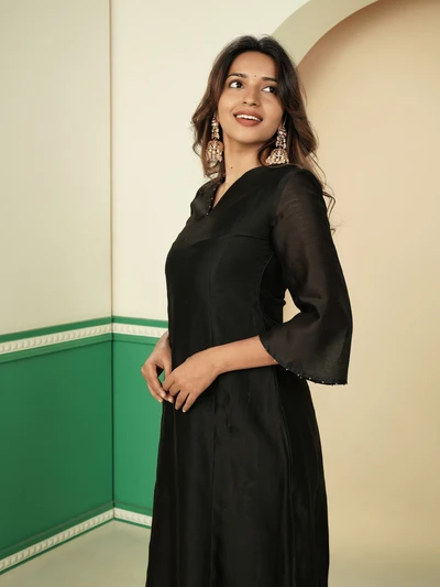 Black Pearl Chanderi Harmony